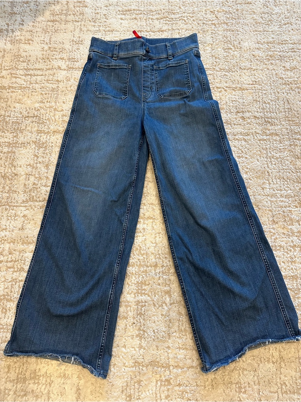 SPANX Wide Leg Patch Pocket Jeans Raw Hem Medium Wash Size Small